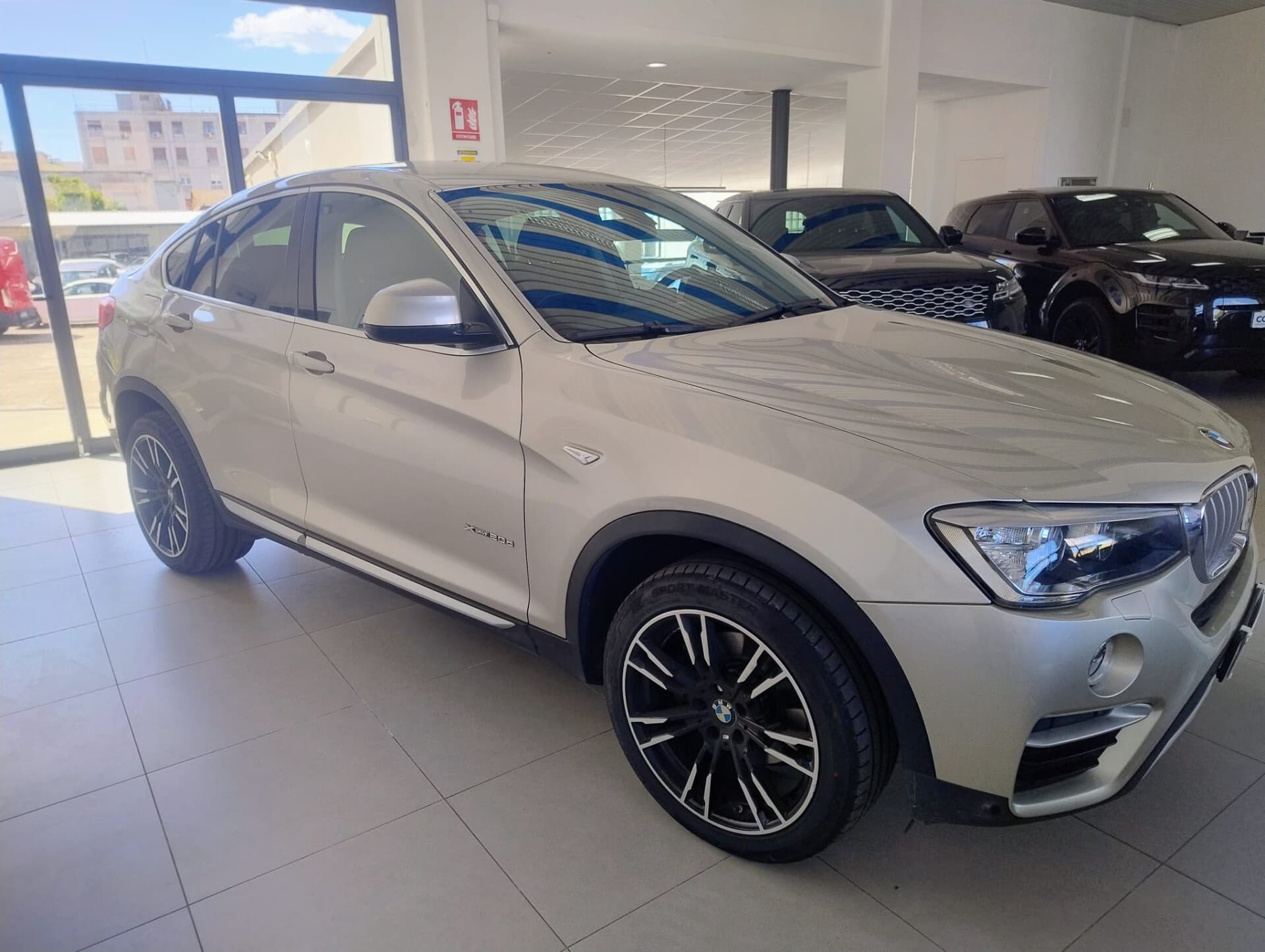 BMW X4 X4 xDrive20d 2017 usata a Cagliari — Car Max