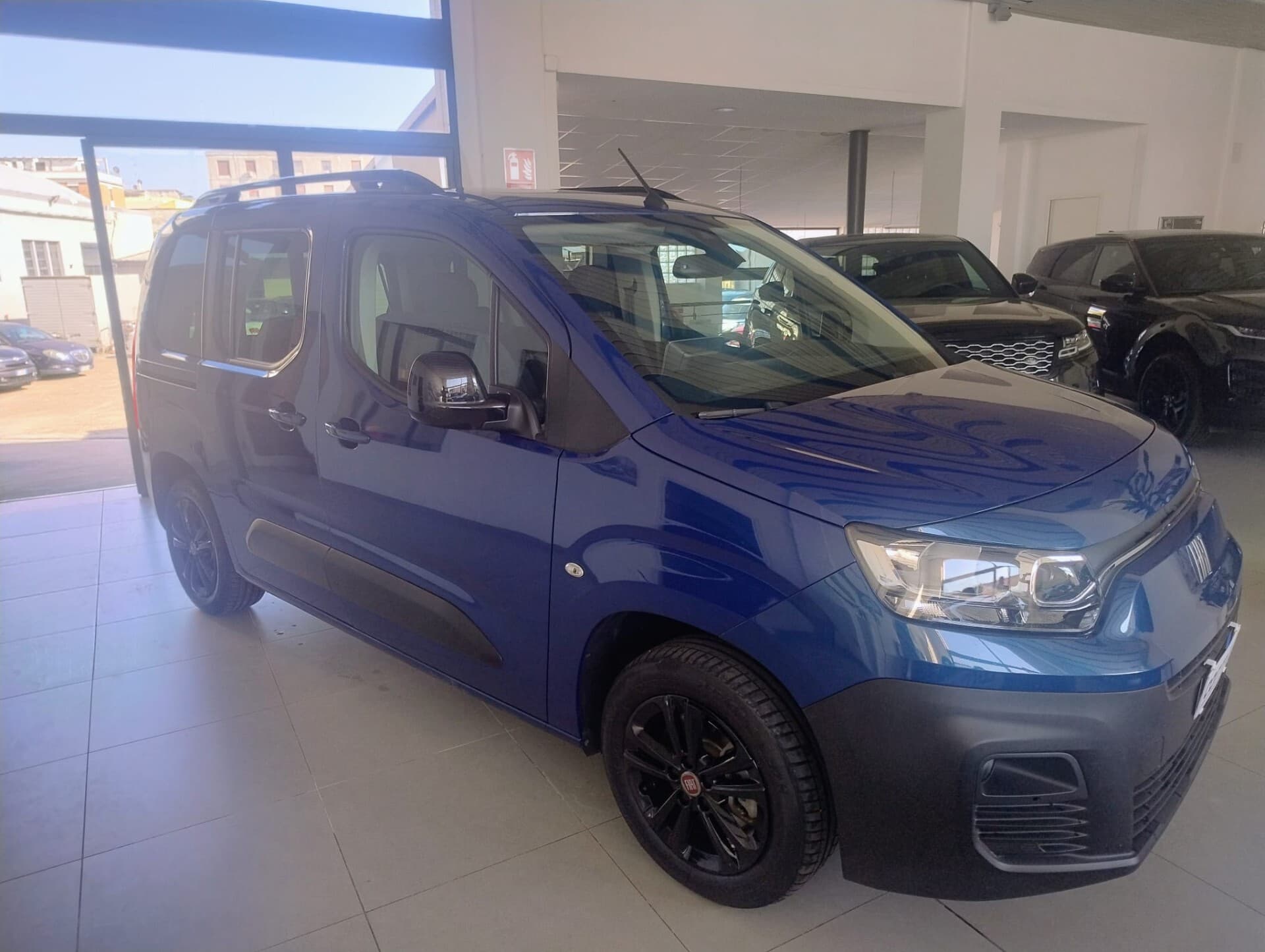 Fiat Doblo e-Doblò 50 kWh Launch Edition 2023 usata a Cagliari — Car Max