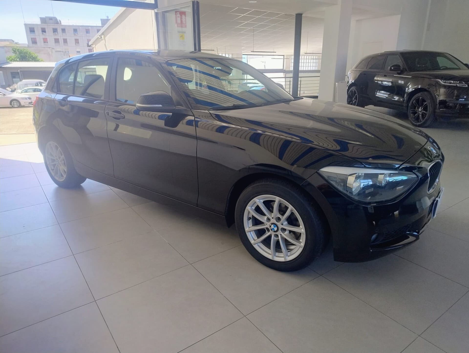 BMW 116 116d 5p. Urban 2014 usata a Cagliari — Car Max